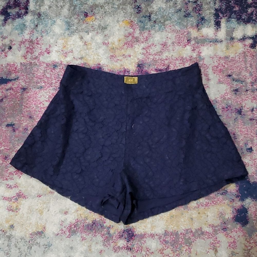 H&M Gold Label Lace High Rise Shorts in Navy Blue